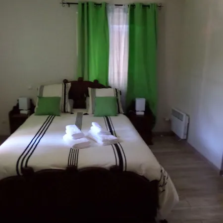 D'hotes Ronquer Guest house Avensan