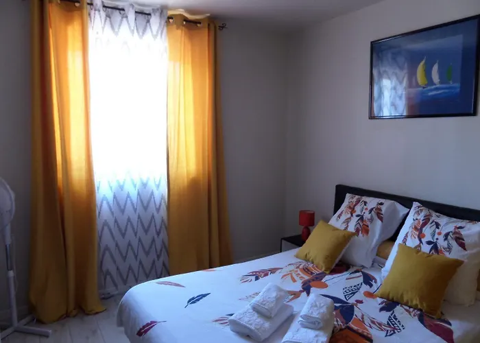 Pensionat D'hotes Ronquer 2*